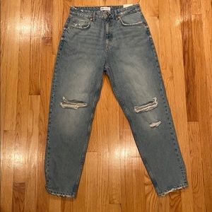 Zara Classic Mom Fit Hi-Rise Ankle Jean